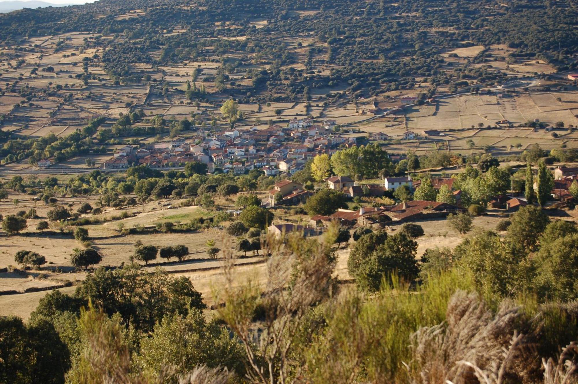 Casas Rurales Lalo Y Chelo La Aldehuela Exteriör bild