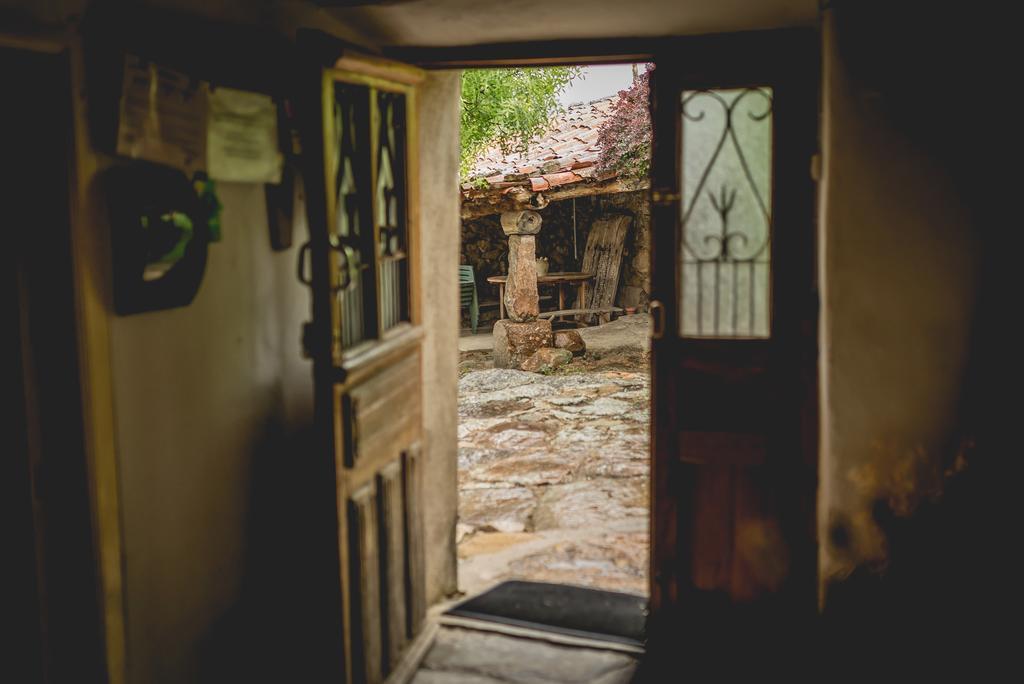 Casas Rurales Lalo Y Chelo La Aldehuela Exteriör bild