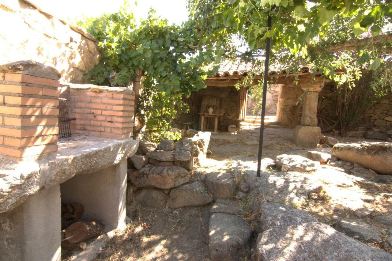 Casas Rurales Lalo Y Chelo La Aldehuela Exteriör bild